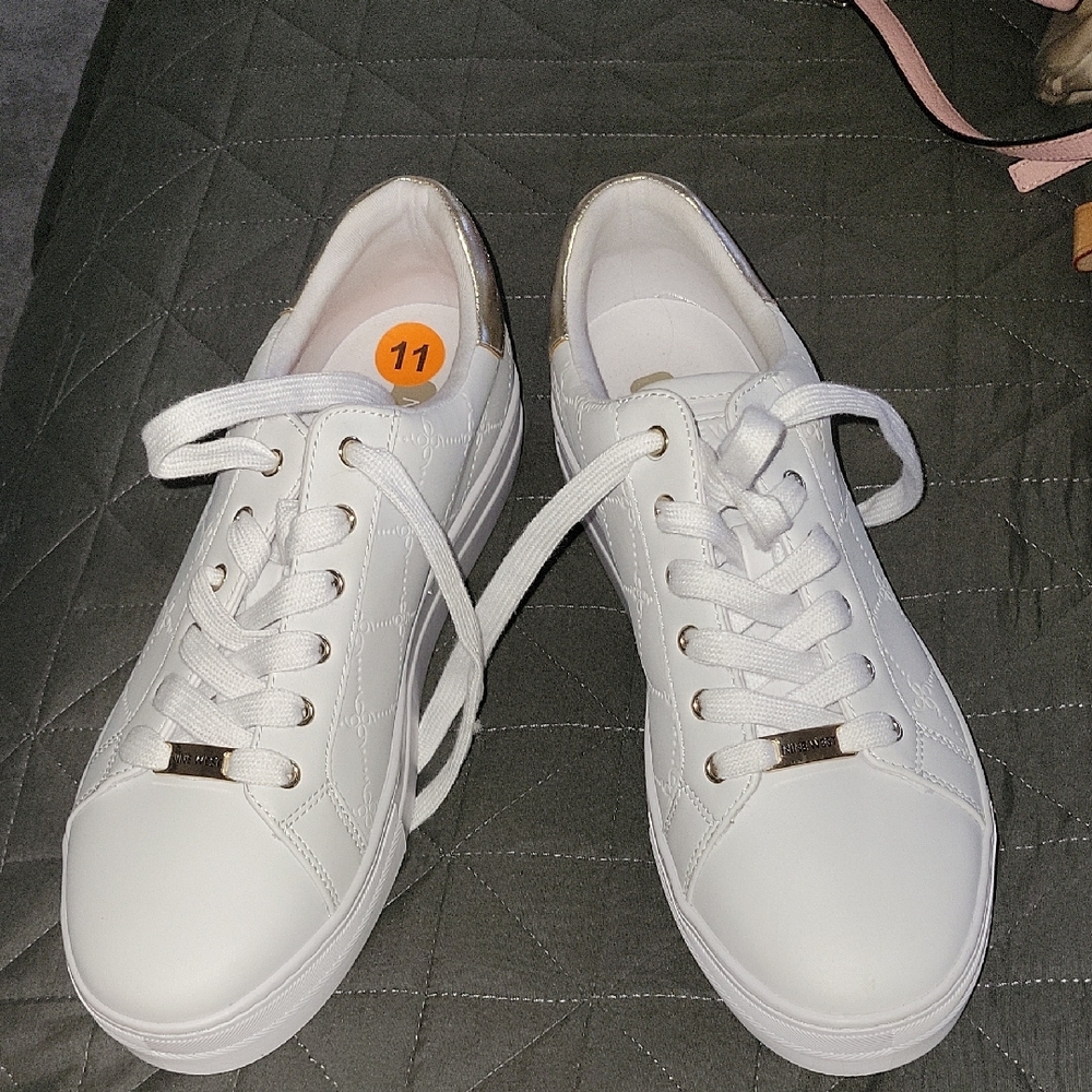 White Quilted Women's Sneakers